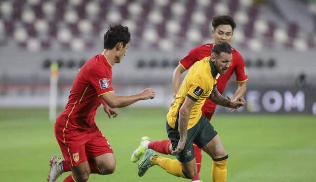 伊萬急招的三位新國腳已就位!首次共同亮相國足冬訓,引發關注