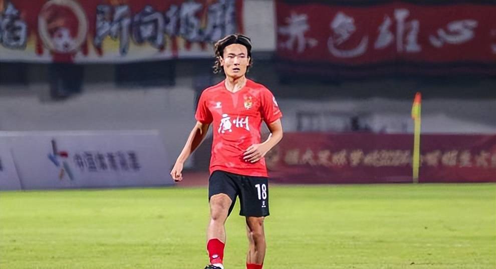 停不下來!大連英博又出手引進一位大牌后腰,曾是亞冠冠軍隊長